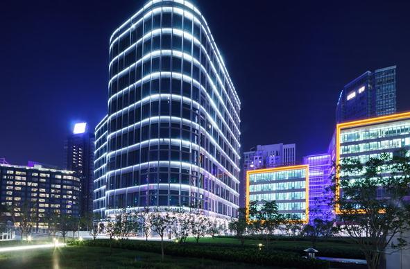 建筑亮化：打造城市夜景的亮麗風景