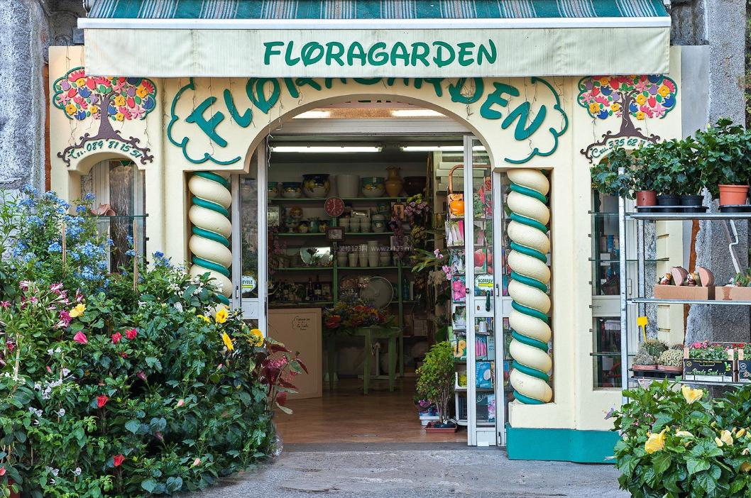 如何選擇店鋪門頭裝飾｜打造獨特的品牌形象